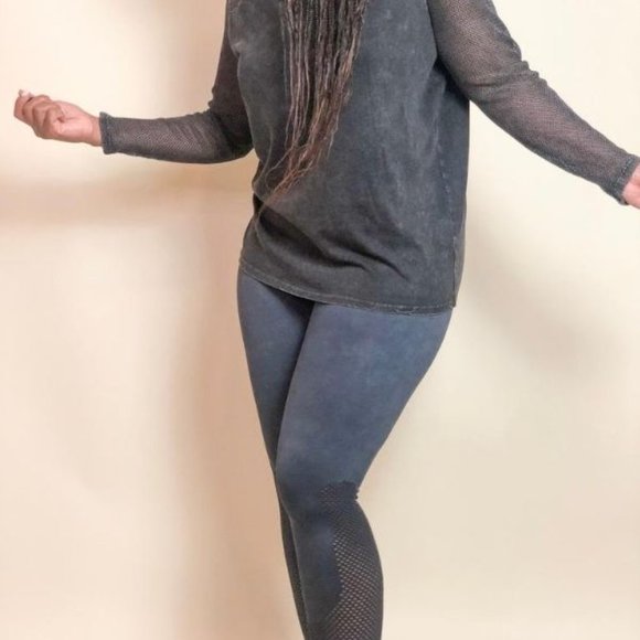 (NWT) Mineral Wash Fishnet Mesh Sleeve Top - Picture 4 of 9